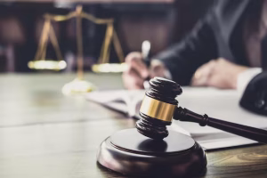 close up gavel desk courtroom 1048944 14391038